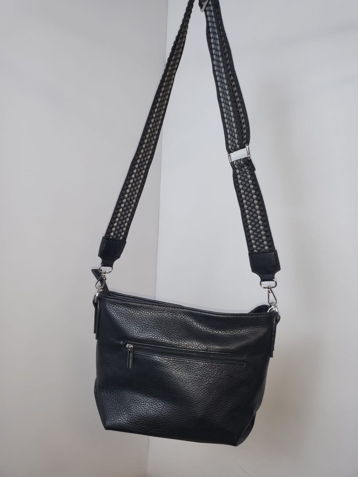 💀 Skull-Handtasche mit Totenkopf & Nietenoptik – True Fashion Statement