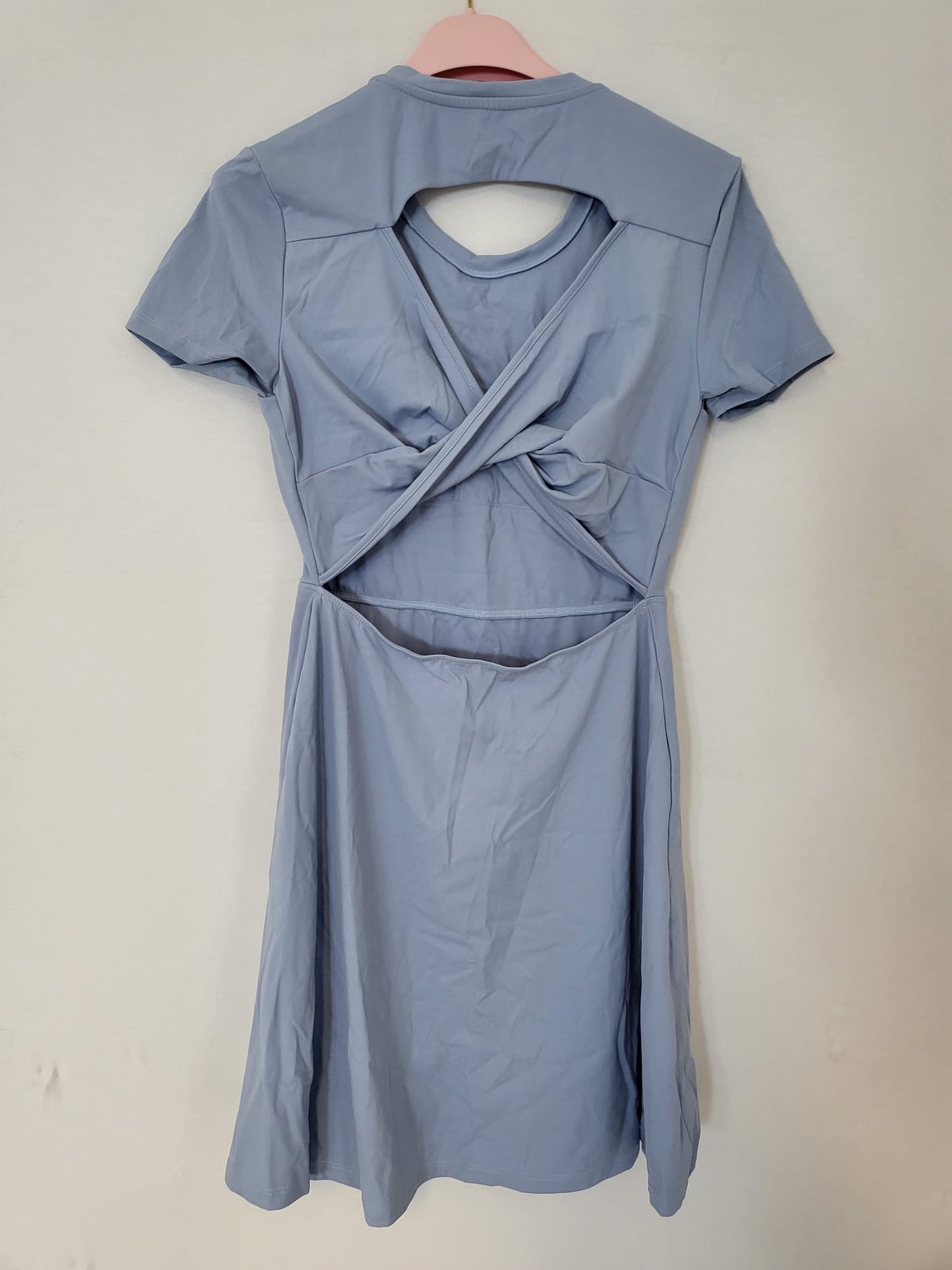 Halara Rückenfreies Kleid mit Cups Gr S 040