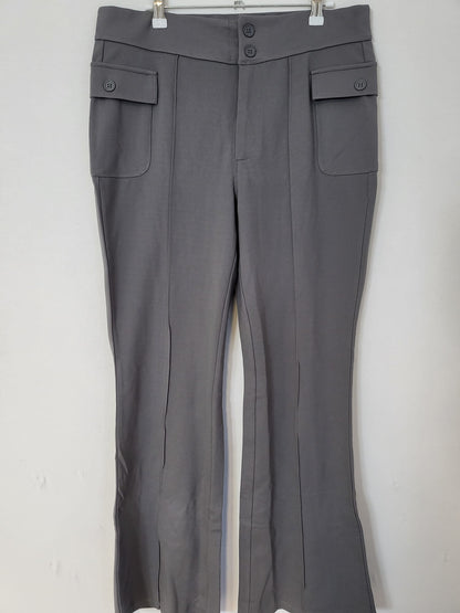Halara Hose mit Schlag Legginsstoff, Grün 046 & Grau 052, Cargo Optik Gr XL