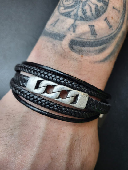 Schwarzes Leder-Metall-Armband mit Magnetverschluss – 23 cm Herren