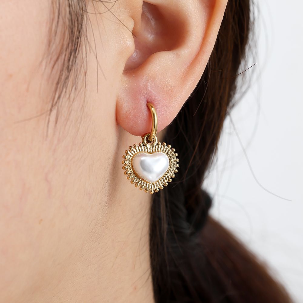 Dottilove 1.6cm Pro Pearl Heart Edelstahl Ohrringe