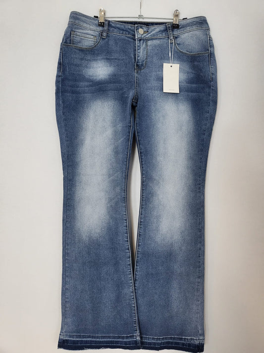 Flamingo JEans mit Waschung und Schlag niedrig geschnitten Gr XL 026