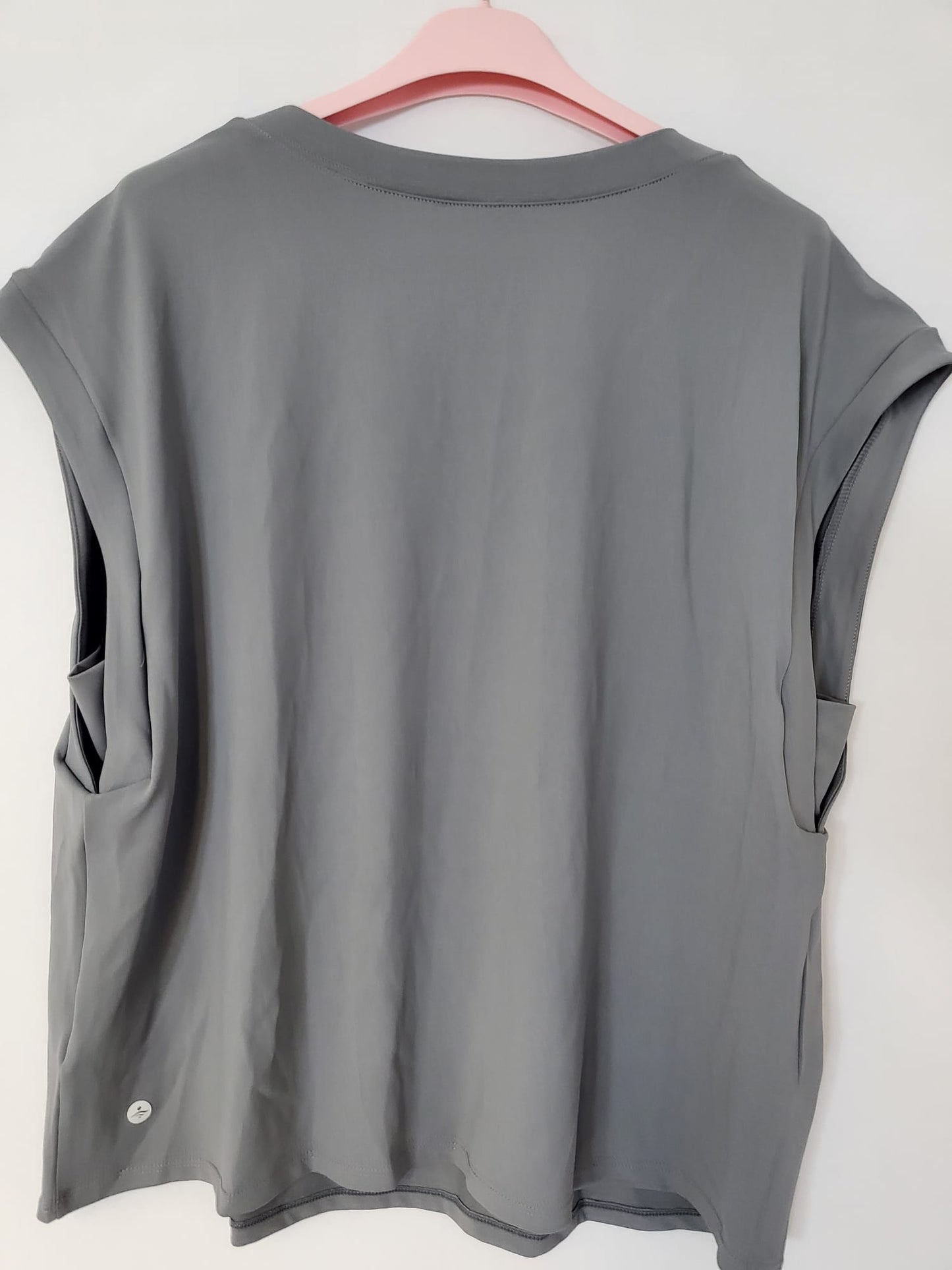 Halara T Shirt Grau mit V Ausschnitt Gr L 043