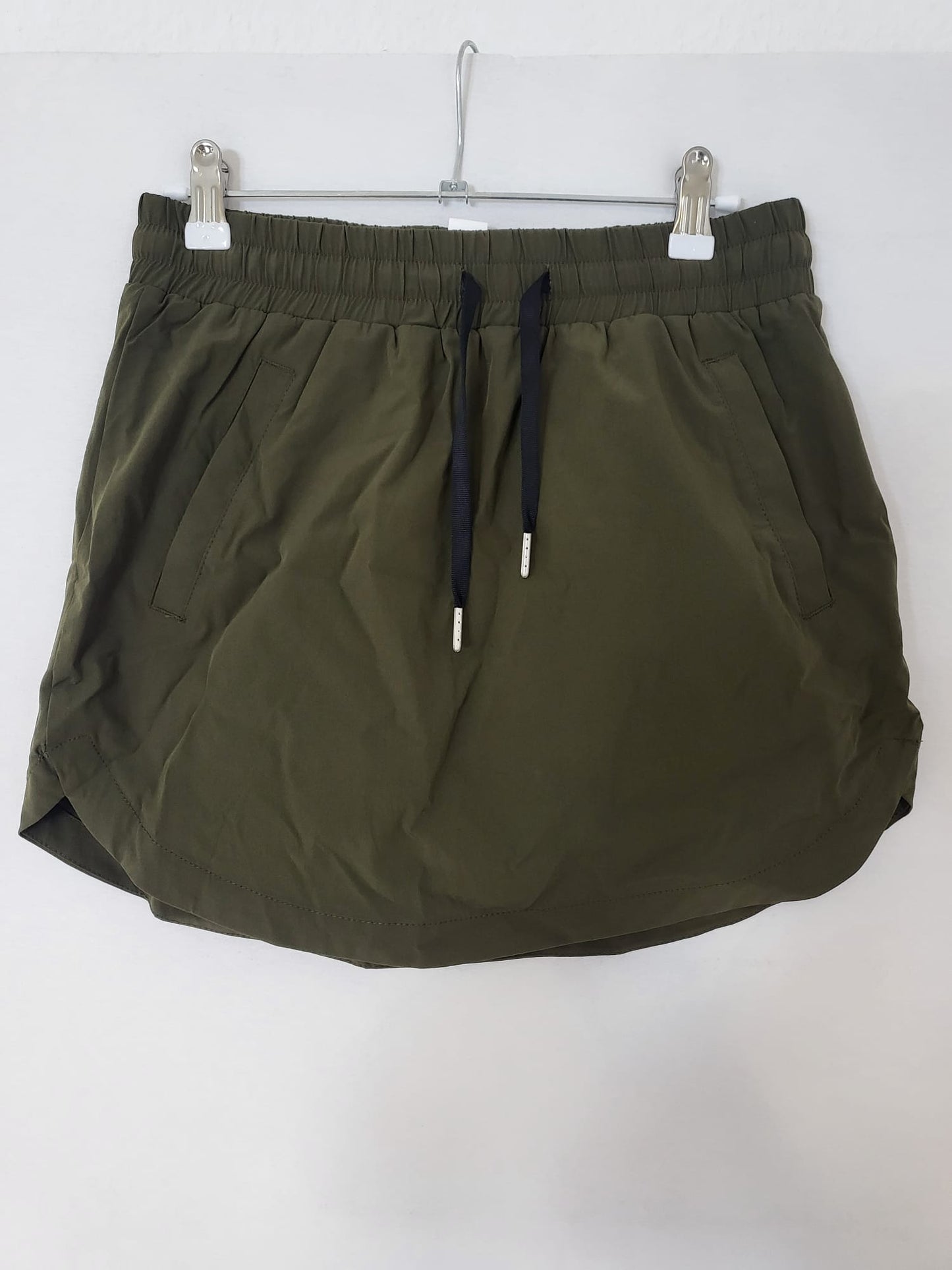 Halara Rock mit Hose Khaki, Gr S 021