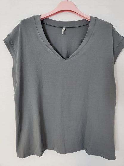 Halara T Shirt Grau mit V Ausschnitt Gr L 043