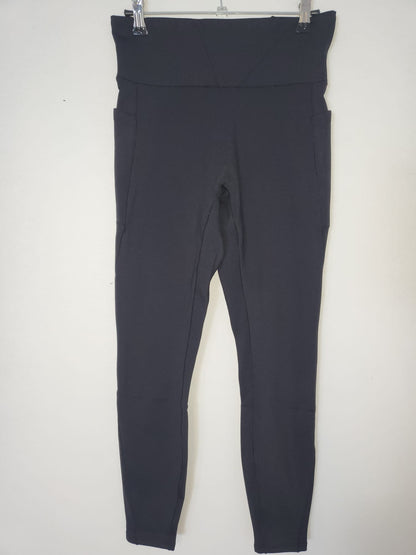 Halara Leggins, dickerer Stoff 7/8 Gr S mit enganliegenden Taschen 007
