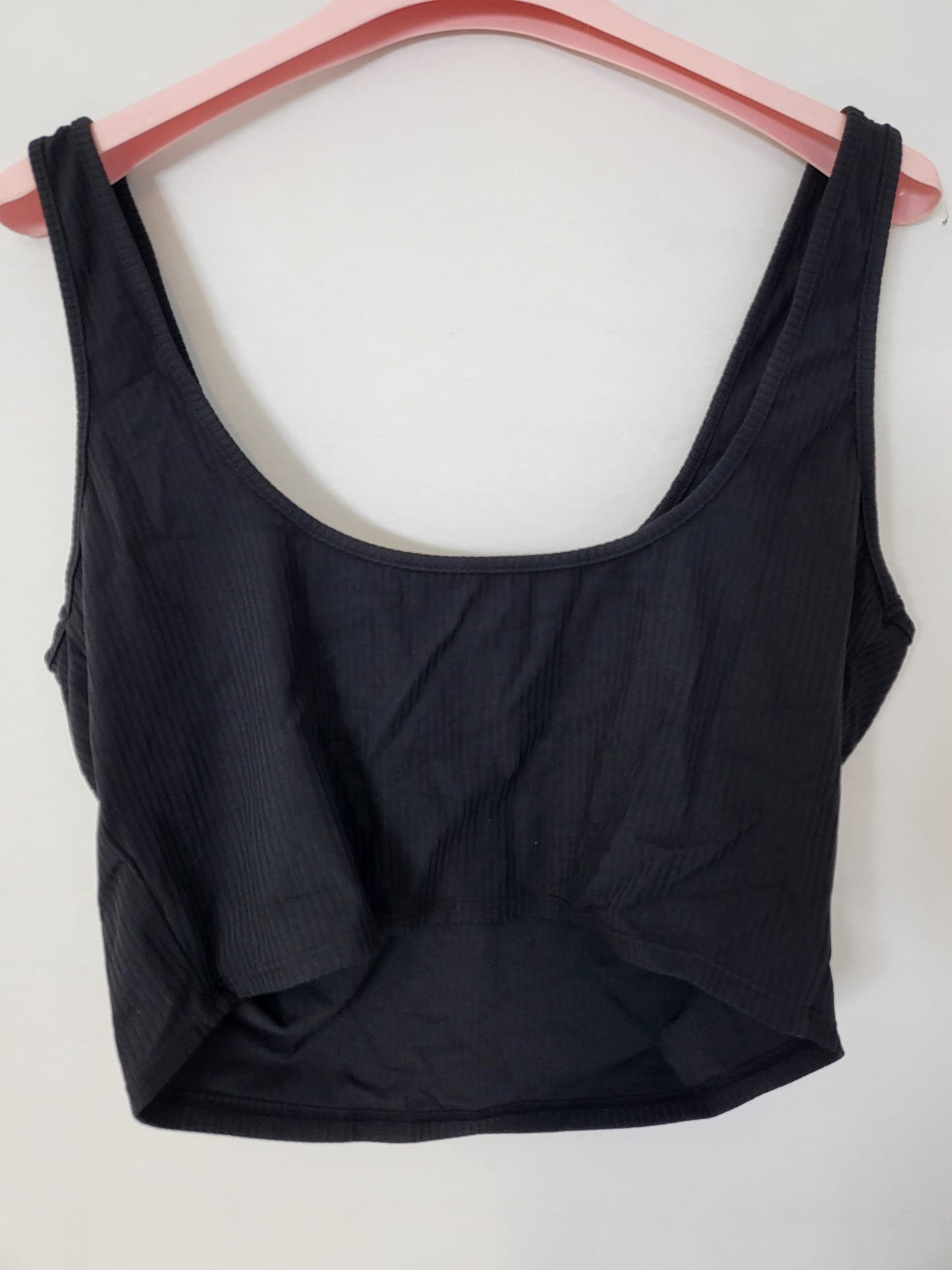 Halara Top Schwarz mit Cups rausnehmbar Gr L 042