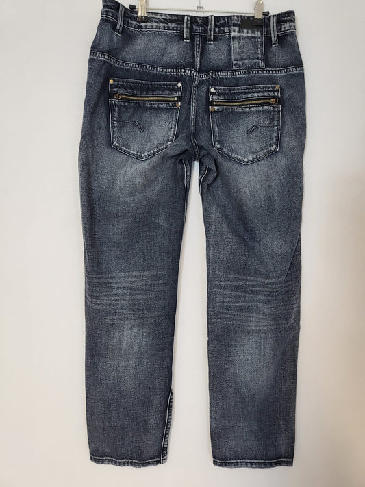 Flamingo Jeans Gr M Grau 042 & Hellblau 052 verwaschen, leichte cutouts, Reisverschluss am Gesäß