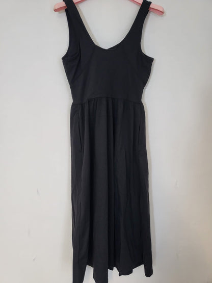 Halara Kleid lang,ohne Hose,Schwarz mit Cups Gr S 035