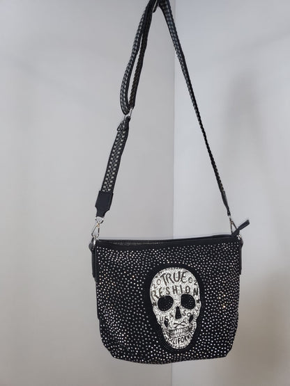 💀 Skull-Handtasche mit Totenkopf & Nietenoptik – True Fashion Statement