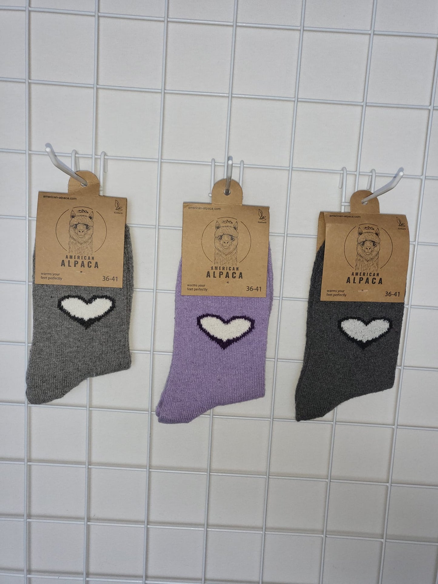 🧦 

Alpaka-Socken mit Herz – kuschelig weich & liebevoll gestickt