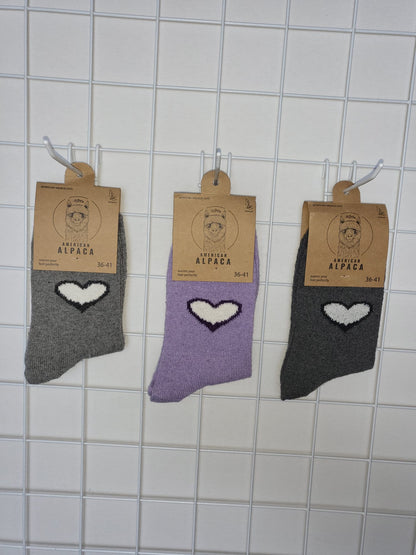 🧦 

Alpaka-Socken mit Herz – kuschelig weich & liebevoll gestickt