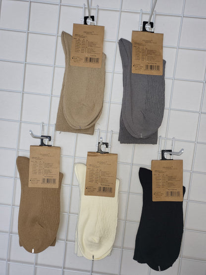 🧦 Warme Baumwollsocken mit Leo-Herz – stilvoll, weich & super bequem 🐆💗