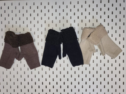 🧤 Fingerlose Winterhandschuhe mit Teddybündchen – stylisch, warm & praktisch