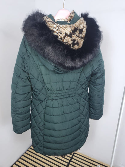 Warme, kuschelige Wendejacke mit abnehmbarer Kapuze