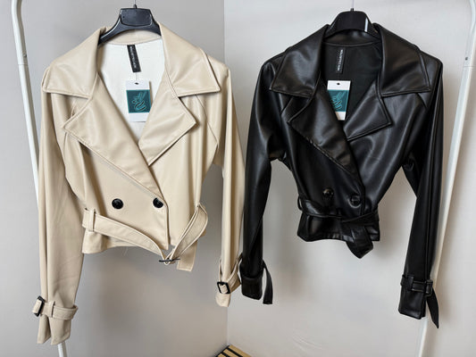 Trendige Kunstlederjacke mit Gürtel