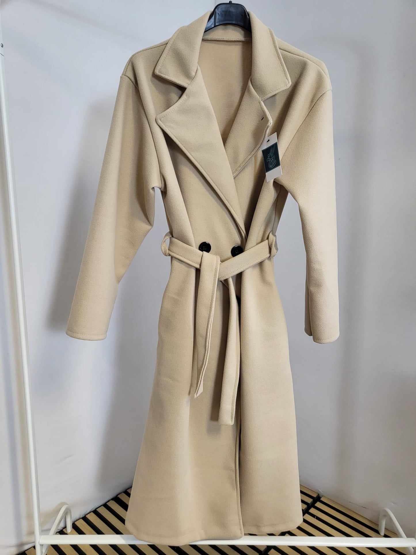 🤍 Eleganter Mantel im klassischen Doppelreiher-Stil 🤍