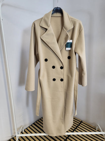 🤍 Eleganter Mantel im klassischen Doppelreiher-Stil 🤍