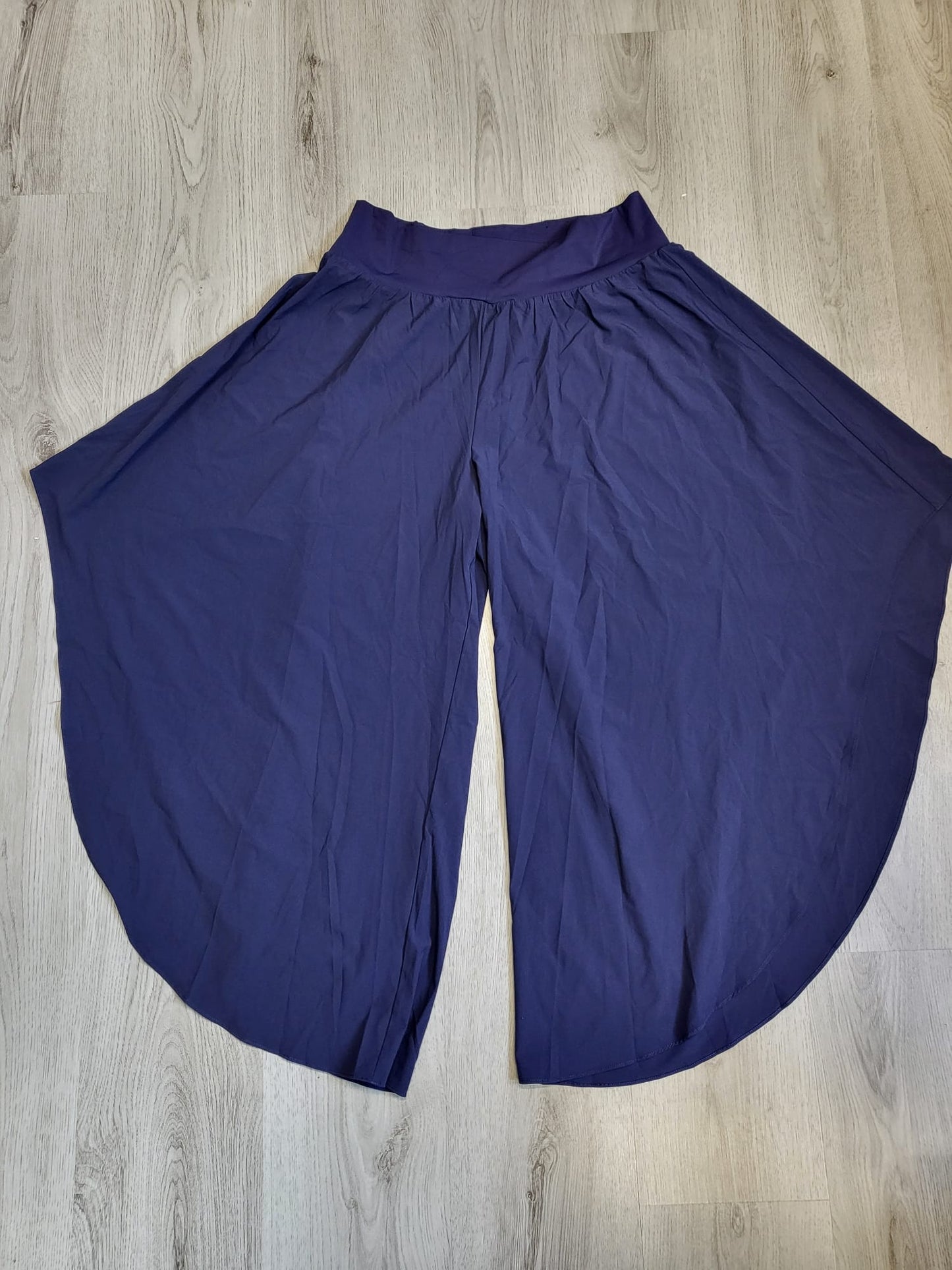 Halara Flatterhose Gr S (Schwarz) 039 & Gr XL (Dunkel Blau) 053