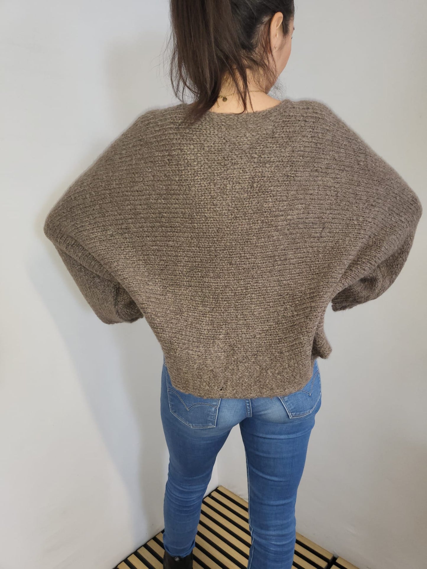 🎀 Kuscheliger Strickpullover mit Schleife – Femininer Hingucker