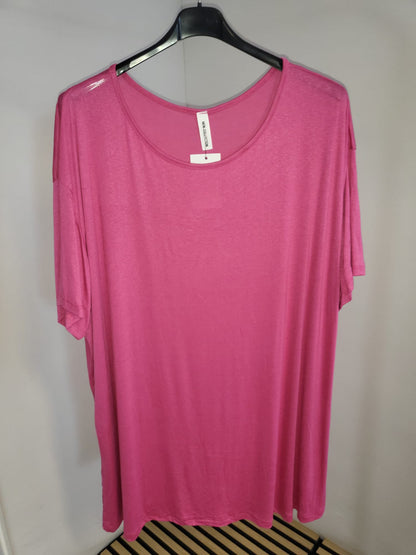 Basic T-Shirt für Curvy Frauen – Made in Italy